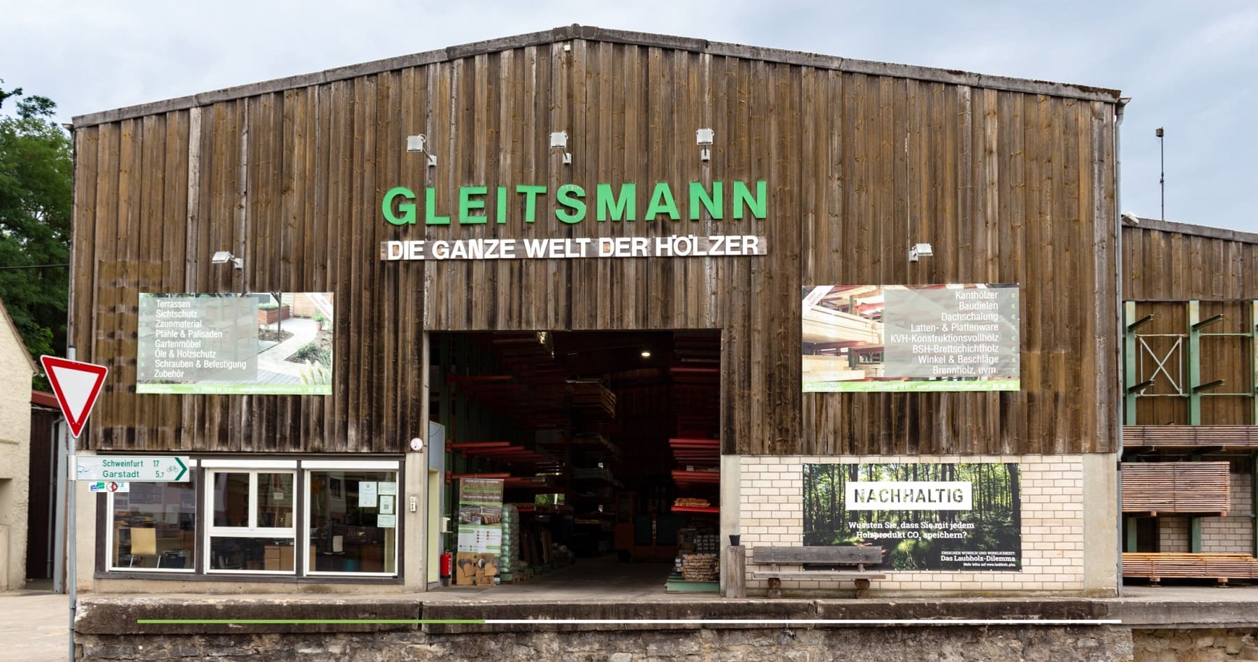 Außenansicht Holzwerke Gleitsmann in Wipfeld.