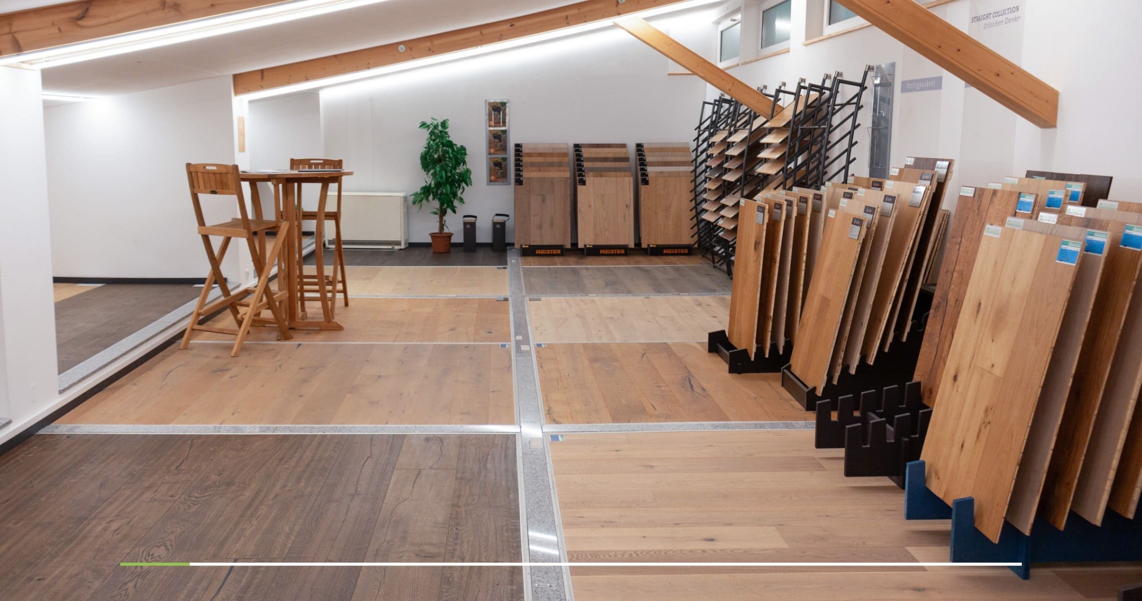 Parkettboden für den Innenausbau des Eigenheims in der Musterausstellung in Wipfeld.